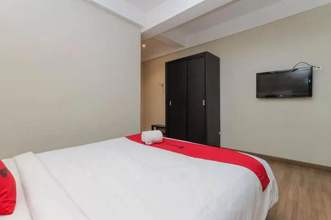 Collection O 91288 Chrysant Premiere Residence Malang Extérieur photo