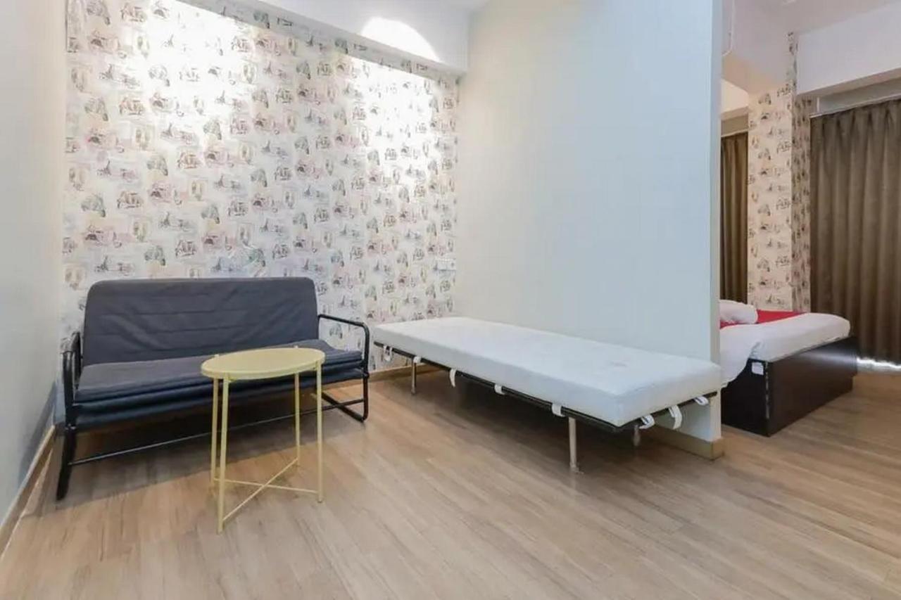 Collection O 91288 Chrysant Premiere Residence Malang Extérieur photo