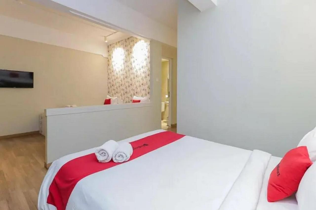 Collection O 91288 Chrysant Premiere Residence Malang Extérieur photo